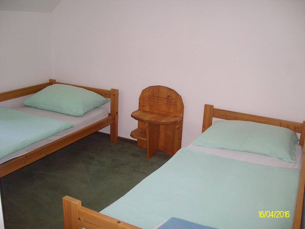 Отель Gasthaus Zur Melzen Versbichl Экстерьер фото
